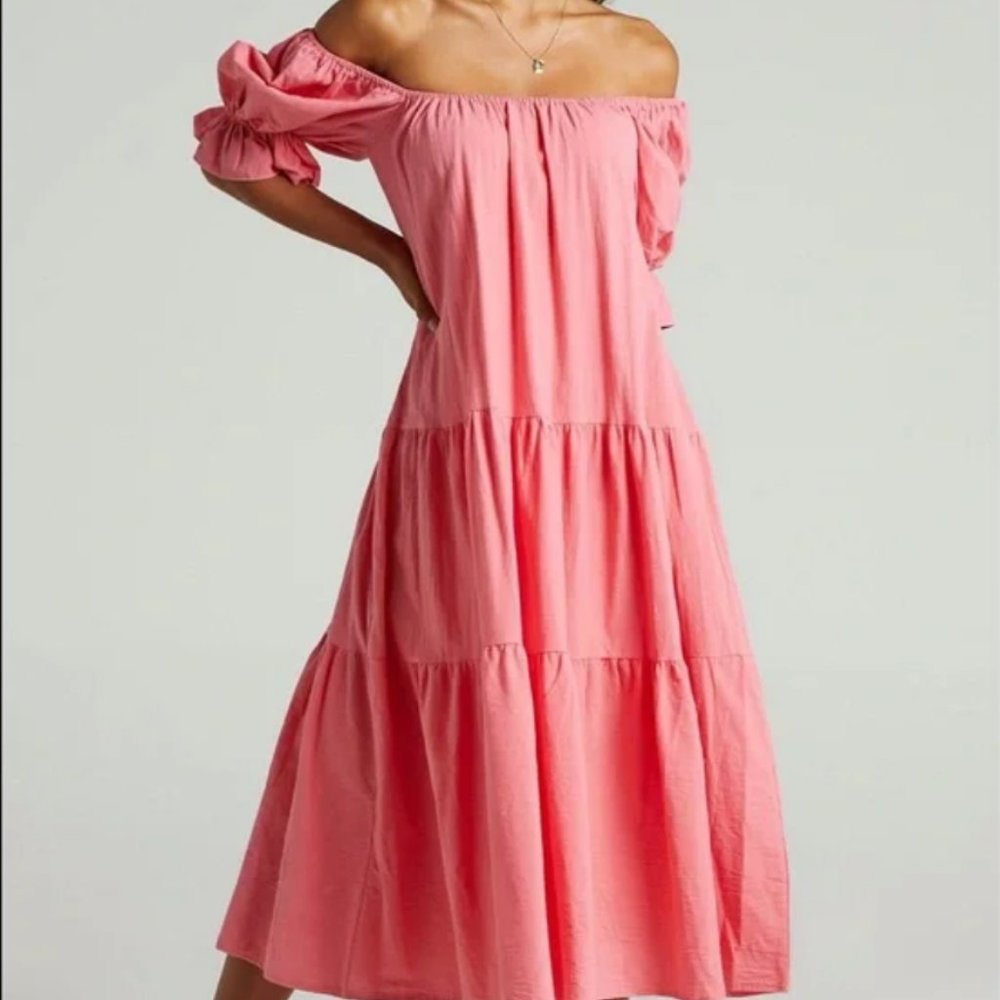 Showpo Zaharrah dress in coral pink